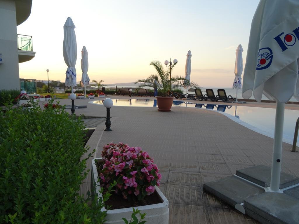 Alexander Lozenets Beach Complex Apartment المظهر الخارجي الصورة